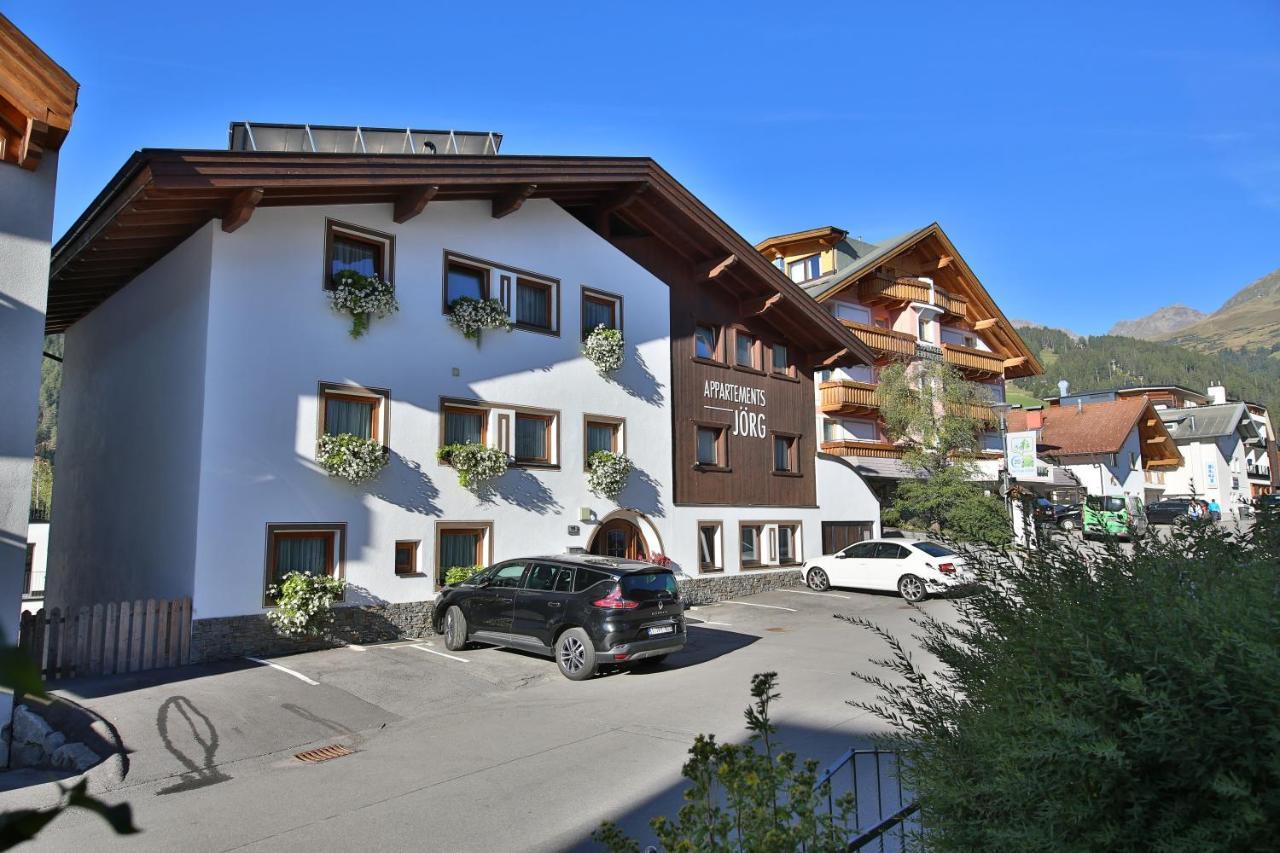Apartmenthaus Joerg ザーファウス エクステリア 写真