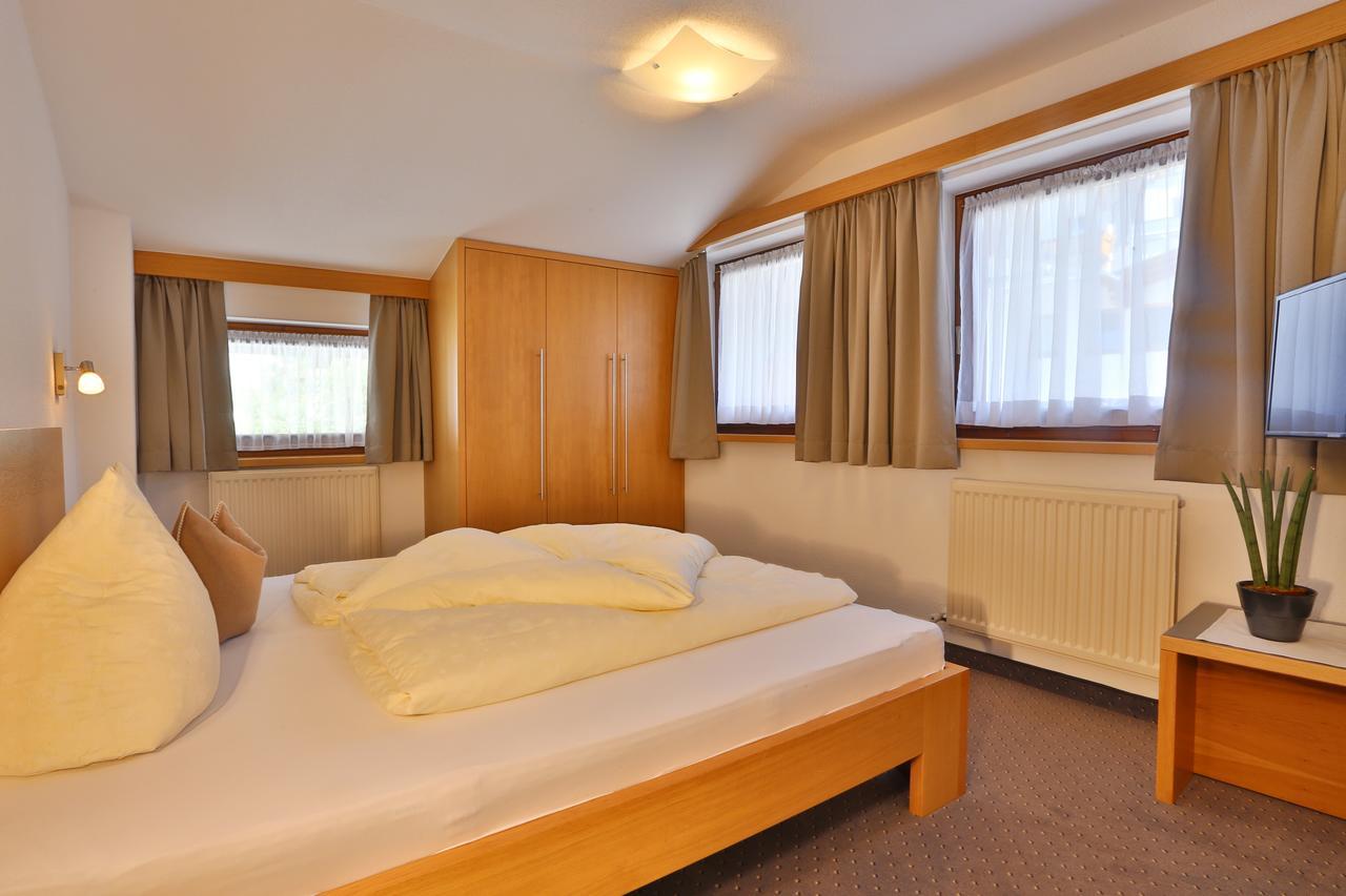 Apartmenthaus Joerg ザーファウス エクステリア 写真