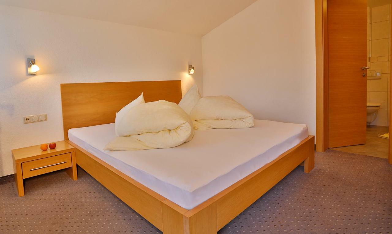 Apartmenthaus Joerg ザーファウス エクステリア 写真