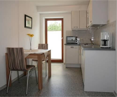 Apartmenthaus Joerg ザーファウス エクステリア 写真